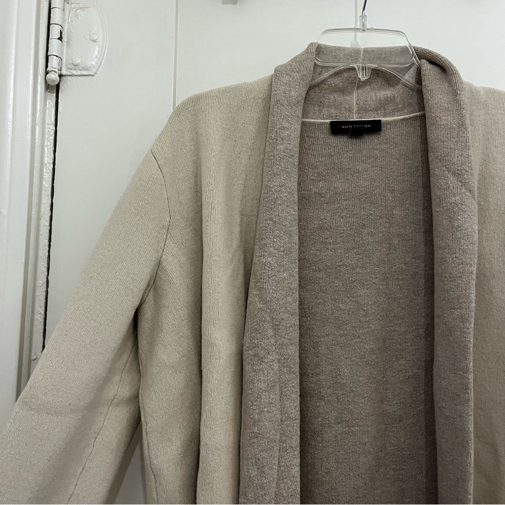 Ann Taylor Women's Two-Tone Long Open Front Sweater with Pockets - Size M - Picture 6 of 13